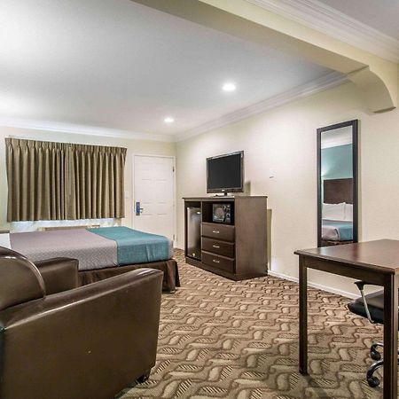 Rodeway Inn & Suites Inglewood Eksteriør billede